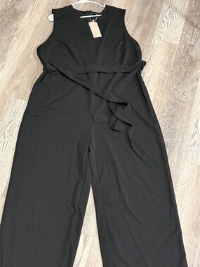 Emery Rose 4XL Black Sleeveless Jumpsuit Pants NWT Plus Size Wide Leg